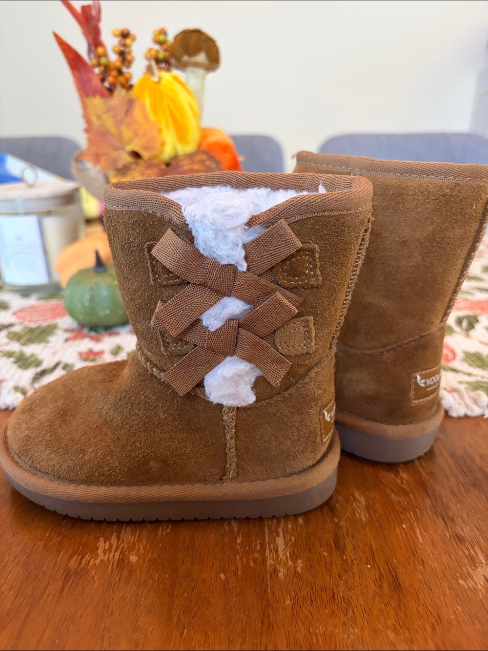 Koolaburra by UGG Toddler Size 7 Brown Suede Faux-Fur Lined Boots